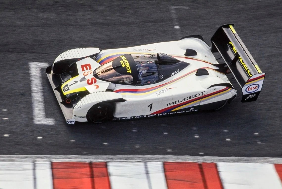 Derek Warwick / Yannick Dalmas, Peugeot 905 Evo 2. Training before