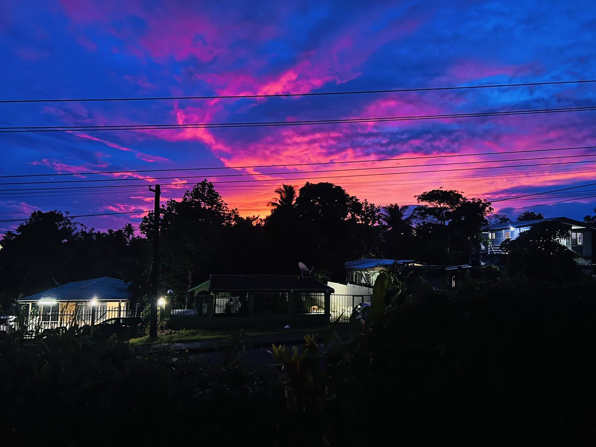 My view on this lazy Sunday, a beautiful sunset in my beautiful Fiji . #fiji #sunsetphotography