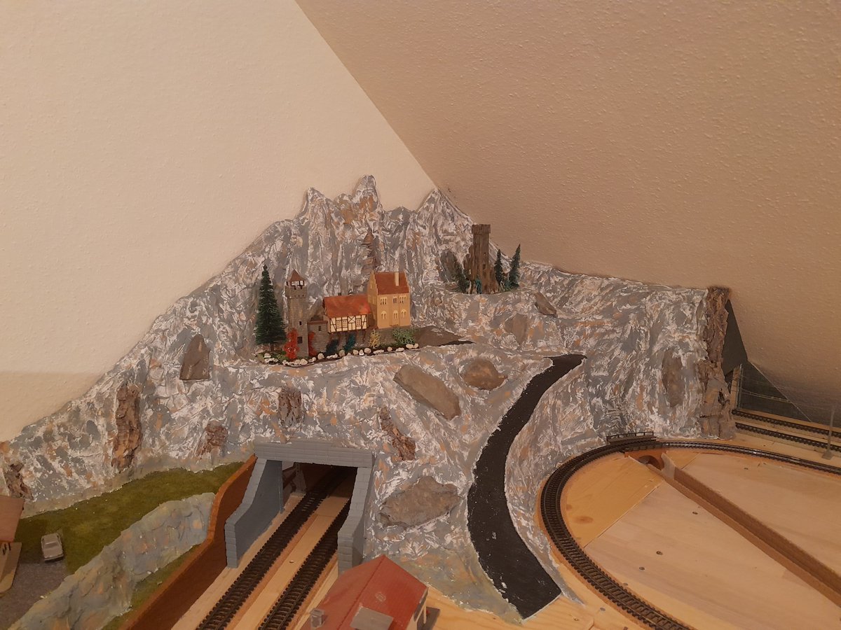 moba news, neues vom Burgberg...