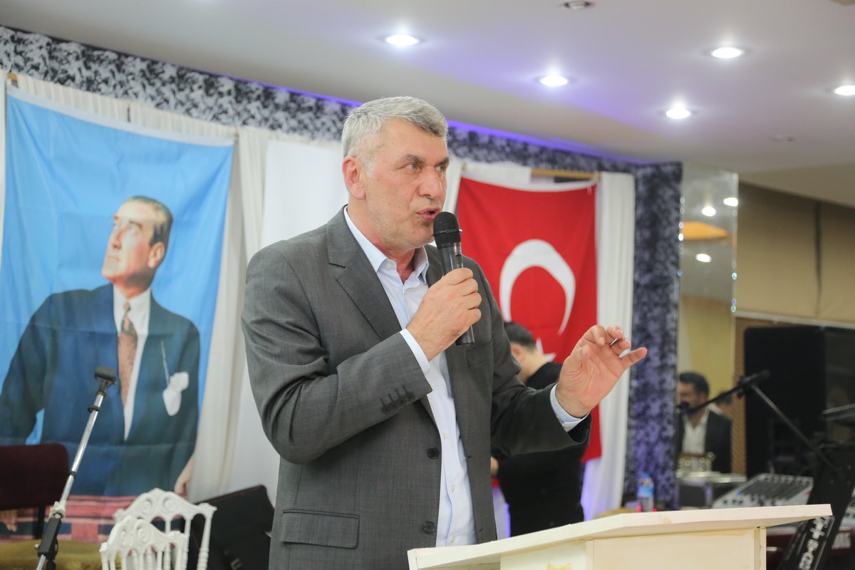 kademeksi's tweet photo. Tokatlı hemşerilerimize misafir olduk dün akşam.

Samimiyetle, muhabbetle, ilgiyle karşıladılar bizi.

Birliğimiz, kardeşliğimiz daim olsun. 

📍Tokat-Niksar Güzelyayla Köyü Kültür ve Dayanışma Derneği https://t.co/acy2VSX9u7