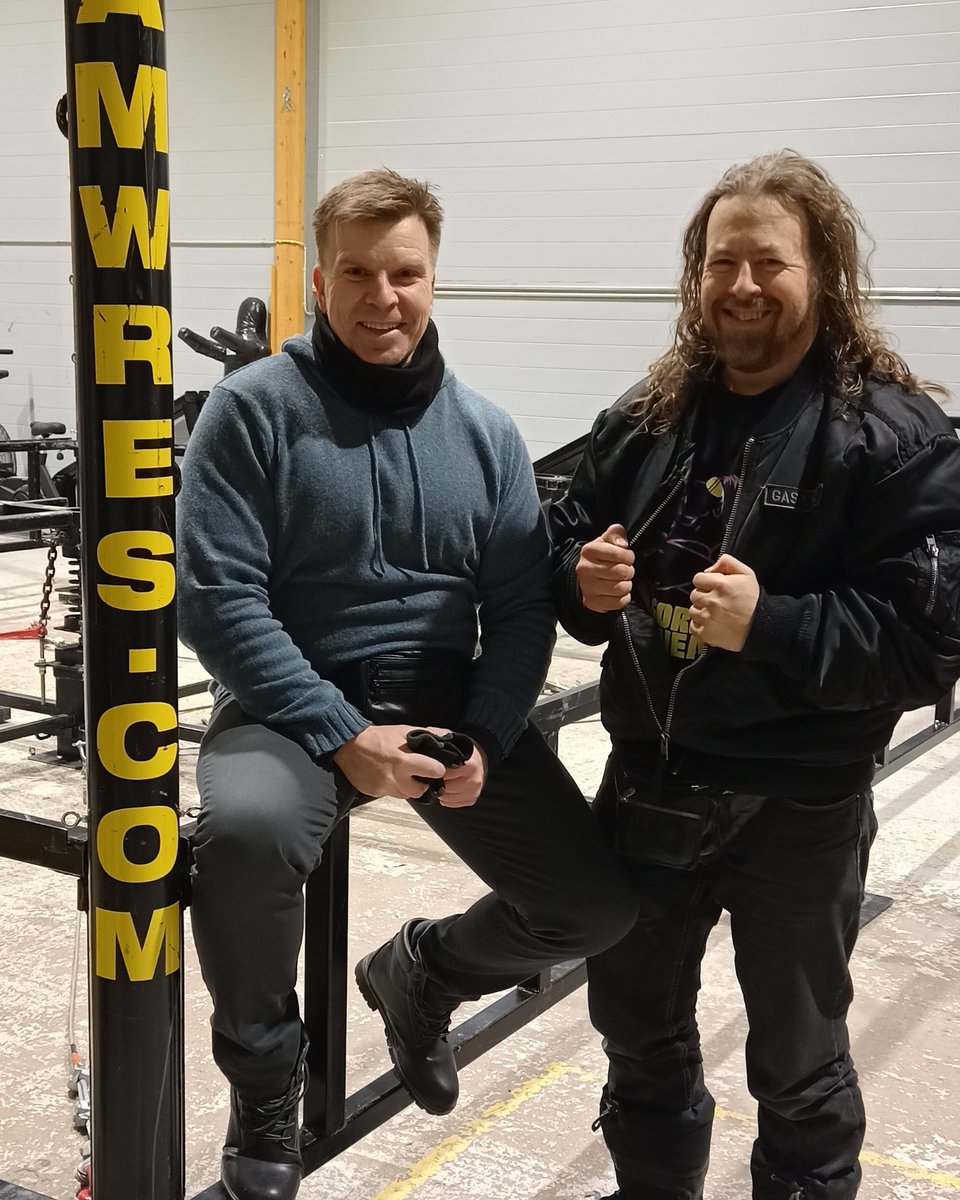 With @RebelStarBuck after the @SlamWres event last night, being part of the 'ring crew' getting the wrestling ring back to their training hall 💪

#professionalwrestlers #prowrestlinglife #nordicwrestling #slamwrestlingfinland