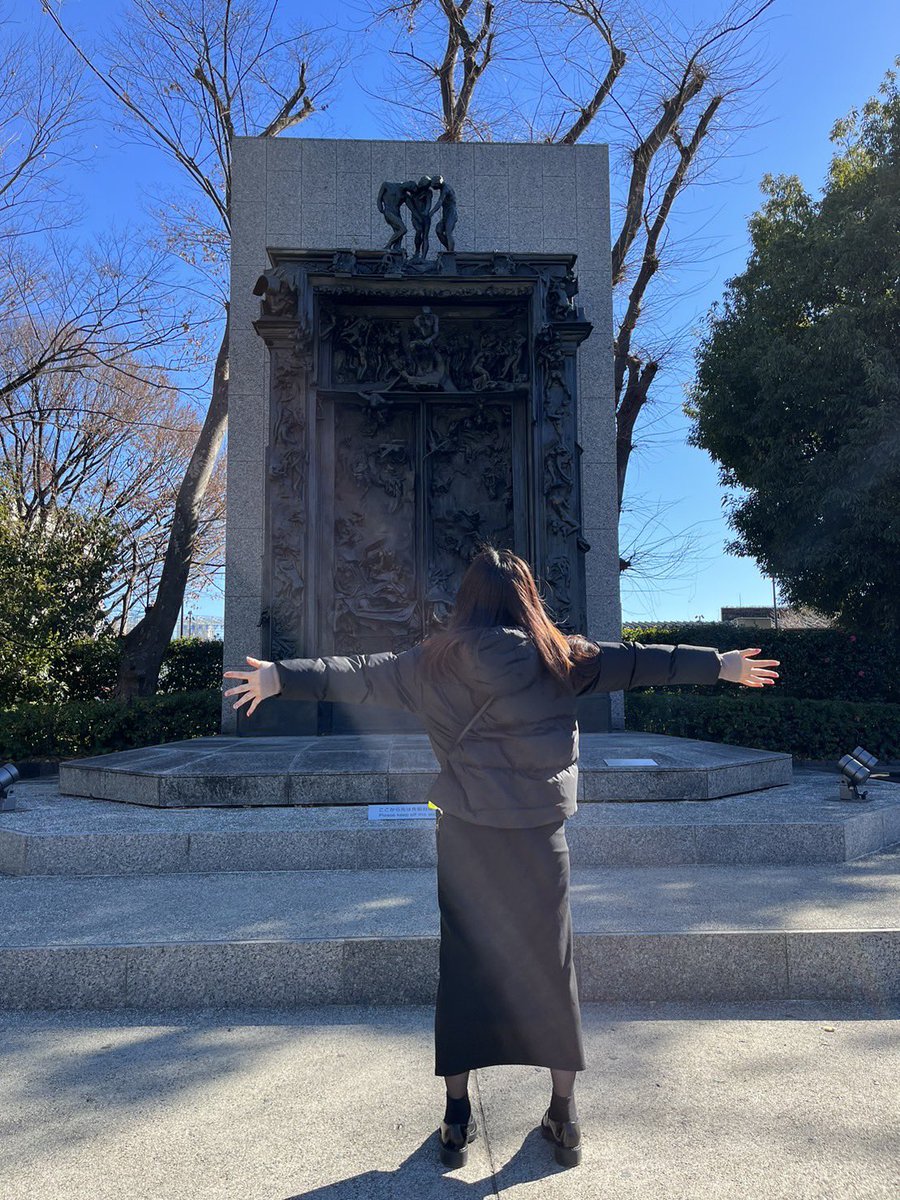 240108 聖地巡礼♡上野恩賜公園

これをやる為だけに上野へ🐼笑

2人で行ったから撮ってもらえる人いなくて、
合成しなきゃいけないこと気づいて笑った
（計画性なし🤣🤣🤣💕

#LE_SSERAFIM #르세라핌 #ルセラフィム #김채원 #허윤진 #チェウォン #ユンジン
