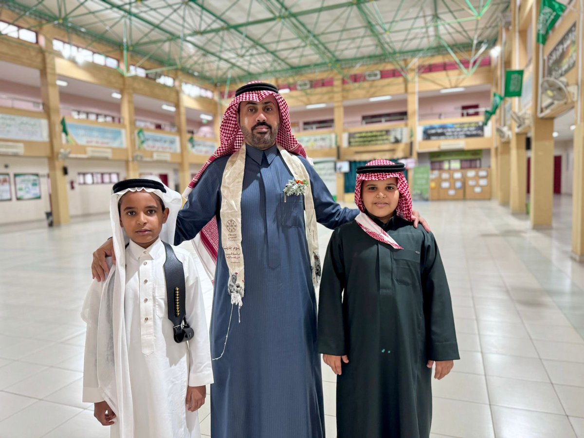 MhrMoe12's tweet photo. || ذكـرى التأسيس

مدارس #مكتب_تعليم_محايل
عبر فعاليات الإحتفاء بمناسبة #يوم_التاسيس https://t.co/ZaAXwixeQi
