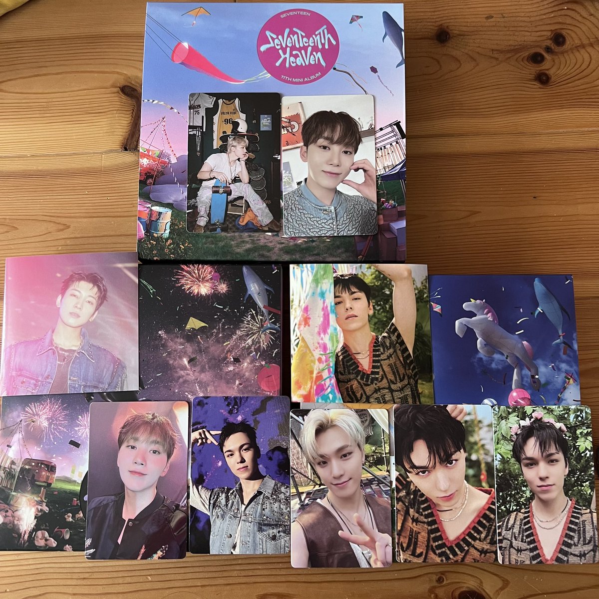 Kbtjln7's tweet photo. SEVENTEEN セブチ 交換 会場限定トレカ
来場者特典 Weverse ユニバ always yours

【譲】画像1.2枚目

【求】ジョシュア　ミンギュ
　Thank youキャンペーンも求めてます

📮郵送希望
お気軽にお声掛けください🙇‍♀️ https://t.co/uExgJZh3GU