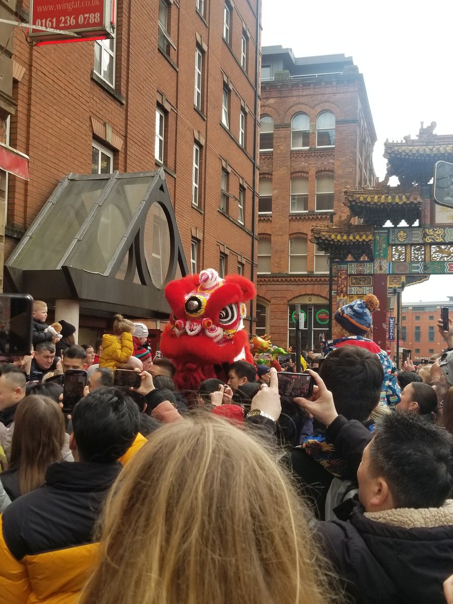 RichardsonJohan's tweet photo. Crowds, drizzle and dragons 🐲  新年快乐🧧 https://t.co/Ln5CbzdAOF