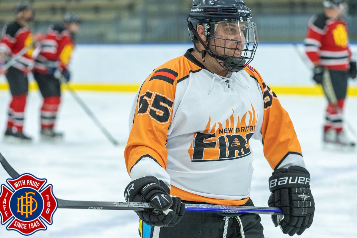 Thank you to everyone who came out to support last nights charity hockey game. Thank you to New Britain FF’s L992 for your partnership and to bring attention to #FirefighterCancer. And a huge thank you to @TrinityCollege for allowing us to use their facility. @SquadFirePhotos .