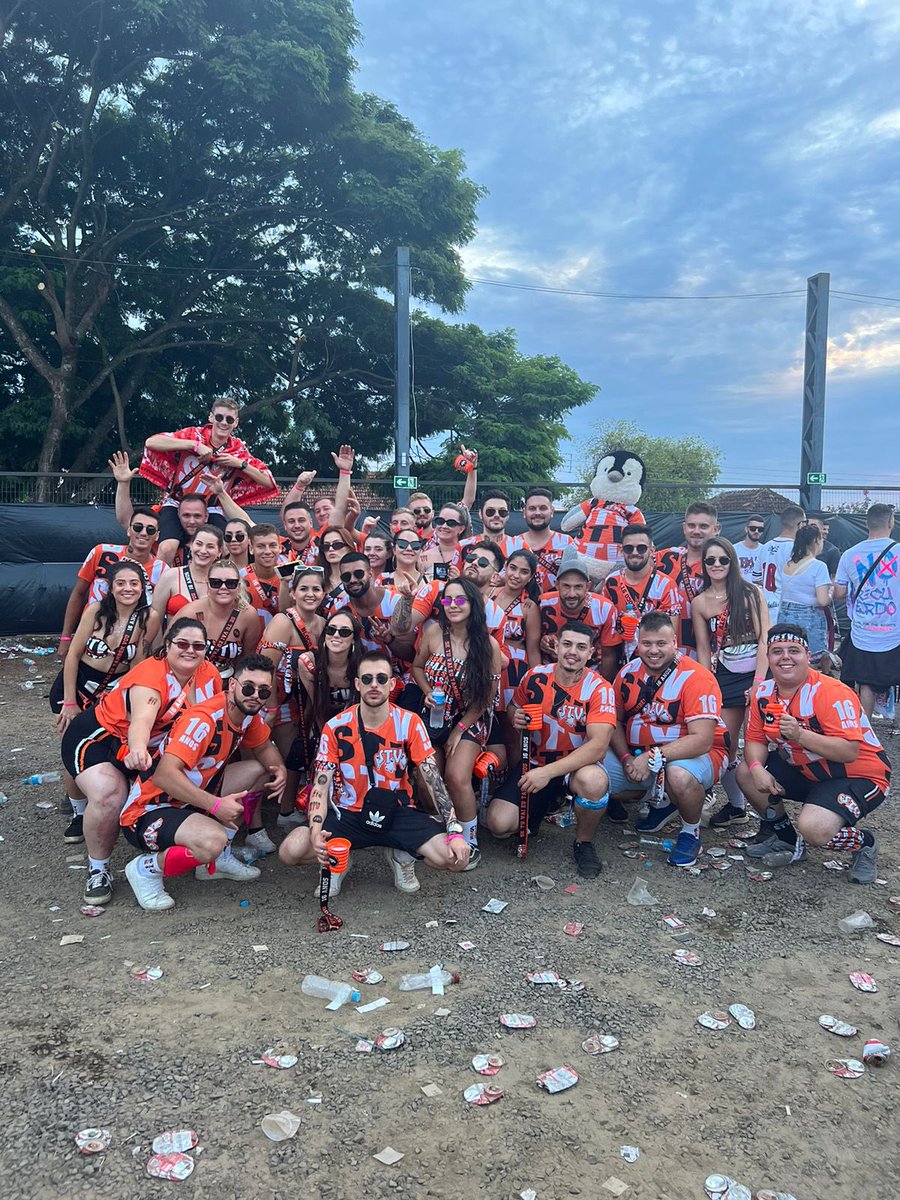BlocoStv's tweet photo. Piscou é nós, melhor bloco 🐧🍻

STV 2024

TM / Santa Rosa https://t.co/yasuZkkUUO