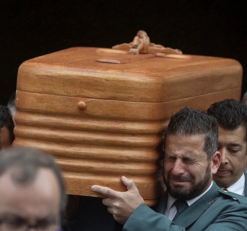 MeDueleEspaña tweet media