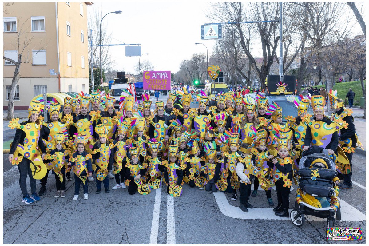 ¡Nuestra murga en el desfile de carnaval!