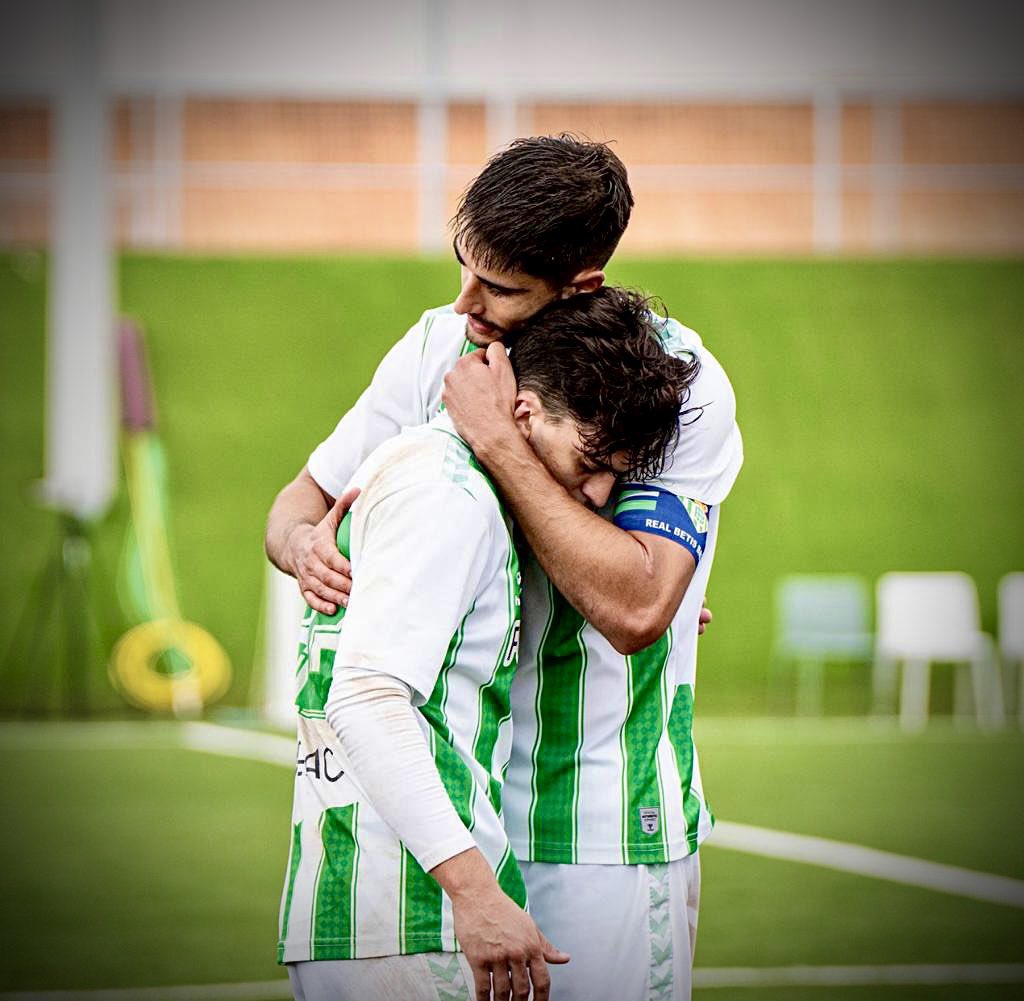 Seguimos imparables sumando de 3️⃣
🎯🎯 🚀 🚀 
Mucho Betis!! 💪🏼⚽️💚
#CanteraBetis