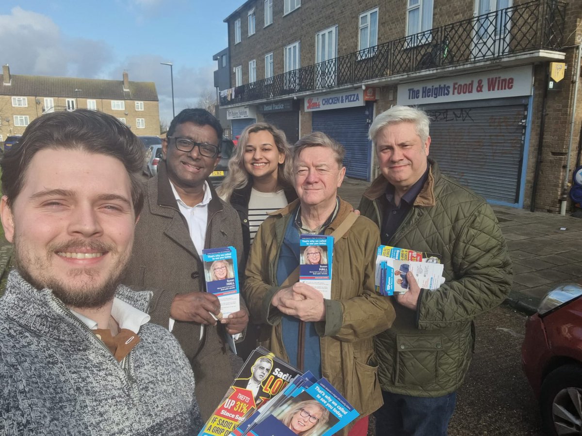 Counsel2Council's tweet photo. A great campaign day with @MGoodwinFreeman #HenryHiggins &amp; other friends.  V positive on the door steps for Susan Hall. 1 resident, an ardent trade unionist, told us he won't vote 4 MSK bcos his ULEZ attacks working people! A vote for @Councillorsuzie is a vote against ULEZ https://t.co/8Ye2JleHF2