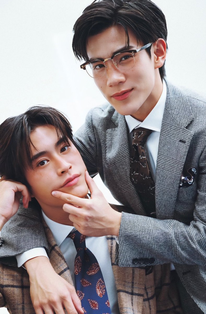 ris 🥭 tweet media