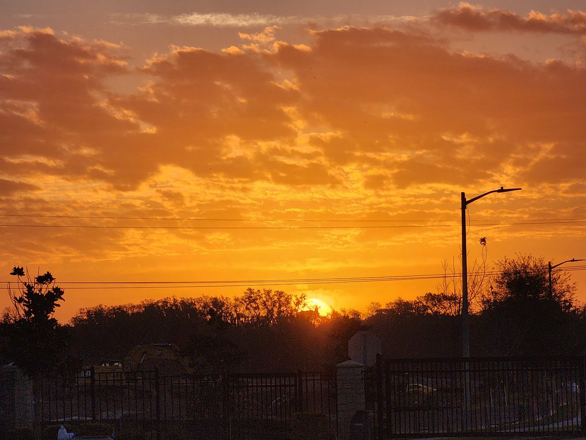 Got up before the sun this morning. 😊