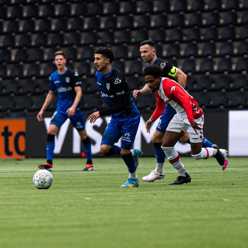 HeraclesAlmelo's tweet photo. โซโช De reserves van Heracles Almelo wonnen vanmiddag een oefenduel van FC Emmen.
Door een doelpunt van Mohamed Sankoh werd het 1-0.
#HEREMM #WijZijnHeracles