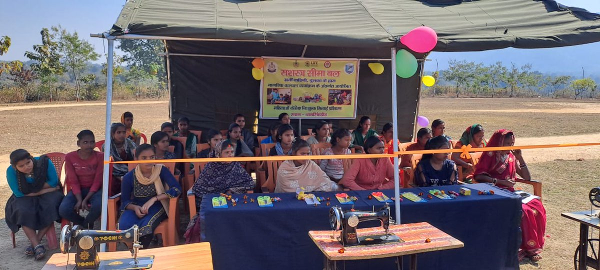 35bnSsb's tweet image. दिनांक:-10.02.2024 को श्री मनोरंजन कुमार पाण्डेय, कमांडेंट @35bnSsb के निर्देशानुसार “ए”  समवाय थानसिंहडीह में नागरिक कल्याण कार्यक्रम 23-24 के तहत नि:शुल्क सिलाई प्रशिक्षण का शुभारम्भ किया गया I
#CivicActionProgramme
@SSB_INDIA 
@ssbpatna 
@ShqGaya