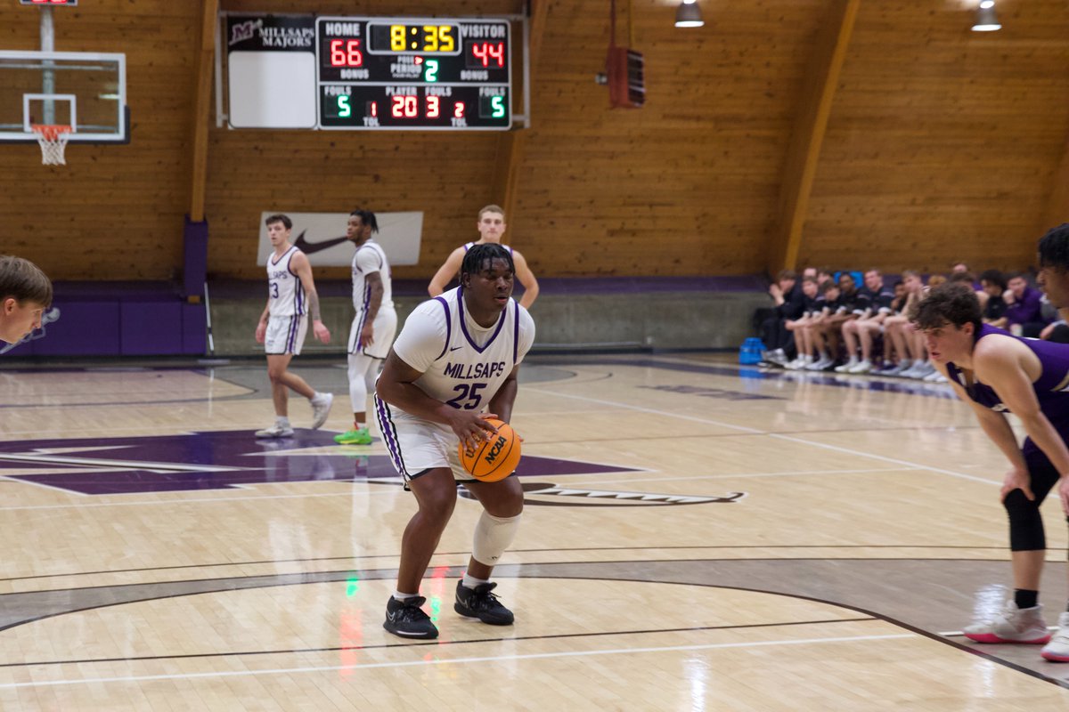 MajorAthletics's tweet photo. RECAP | Men’s Basketball Tops Rhodes, 68-56 on Friday

Cameron Lumar posted 19 points, six rebounds, five steals in home victory.

📰 https://t.co/MNLcN3WNvs

#GoMajors | #FlipTheM⚔️ https://t.co/D6r8wzJt6K