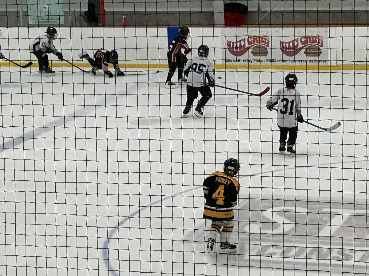 jpad214's tweet photo. Saturdays @SPKBHockey game will be a game that I never forget! Wyatt got to join me on the ice for the anthem then he got to play in the mite shootout during the 2nd intermission. So glad I can share my time playing semi pro hockey with my son! #spkb #uhl https://t.co/lEyK2v5KgJ