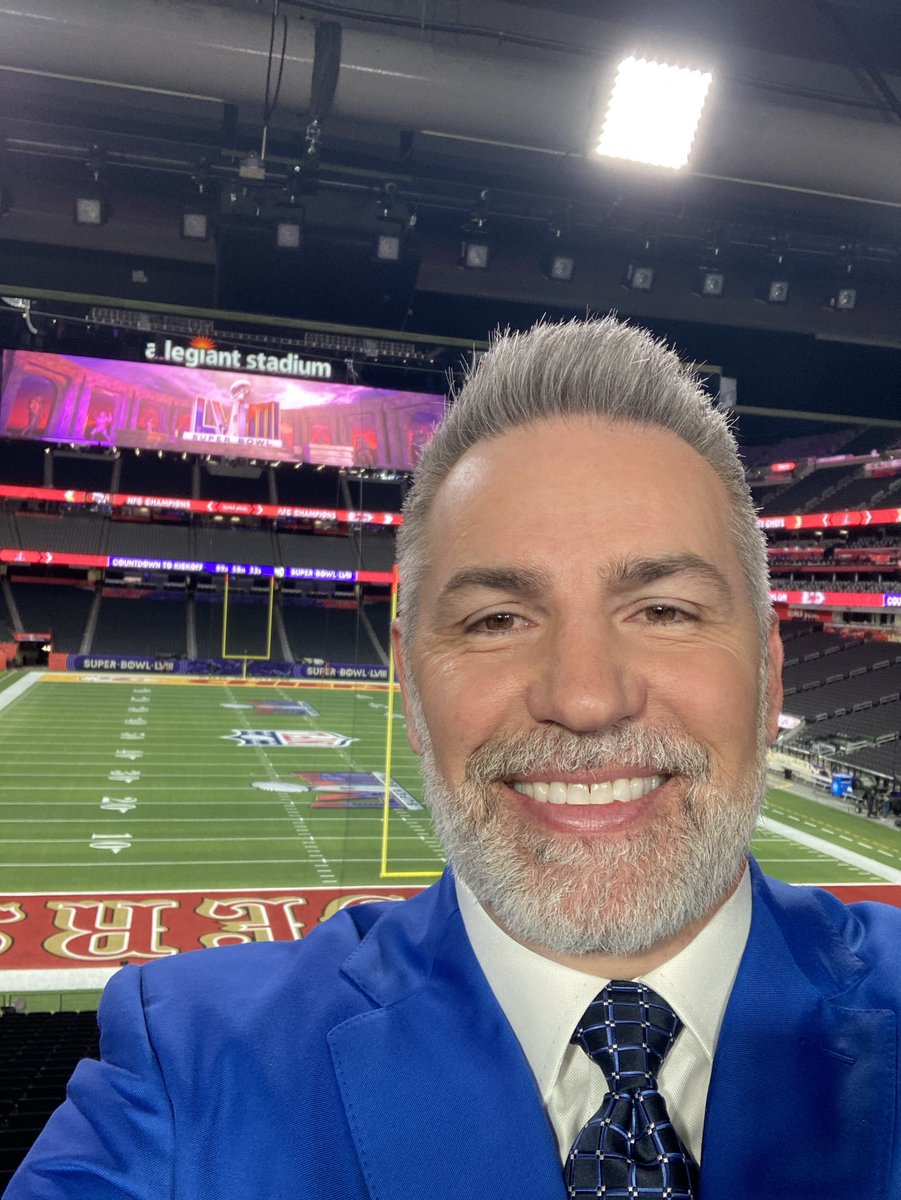 We are getting ready ppl… it’s @NFLGameDay Morning starting at 9EST/6PST (I know 8 1/2 hours is crazy BUT it’s the SuperBowl) & taking you up to the game… and then I’m headed to the booth to call the game w/ #KevinHarlan @westwood1sports… whatever you need, I got you!! #LetsGo