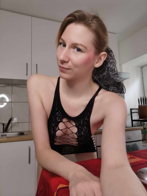 Petit live cuisine &ccedil;a vous tente? =) https://t.co/UoGEDiImKr https://t.co/tZ7pSE7BHZ