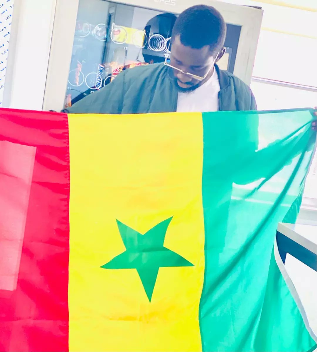 MohamedMGueye's tweet photo. L’heure n’est pas à la prise de position politique (dommage) plutôt c’est une question de RÉPUBLIQUE. Cette dernière est au dessus de tout le monde ! 

#FreeSenegal #Freedom #Senegal #CaTue #Election2024

#MASSAL https://t.co/ZZ8vmpmgyv