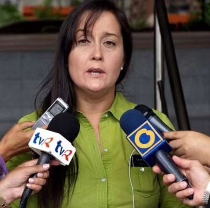 ddhhpjoficial's tweet photo. Desde la Secretaría de DDHH de @pr1merojusticia rechazamos la detención de la presidenta de la ONG Control Ciudadano y Defensora de los DDHH Rocío San Miguel, a 48 hrs de su detención  se desconoce su paradero.
Defender los DDHH no es un delito, basta de persecución https://t.co/TK3EciJ6rY