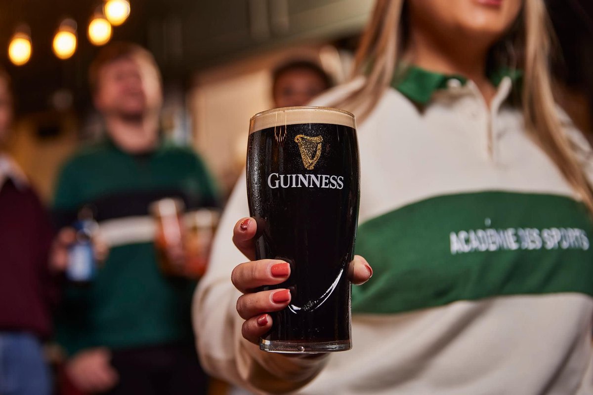 hideouttaunton1's tweet photo. 🏉 Only 1 hour left until the Six Nations showdown between Ireland and Italy! 🇮🇪🇮🇹 First come, first serve – don't miss out on the action! Grab your spot now and get ready for an epic match! 🙌 #SixNations #IREvITA #RugbyTime 🏉 https://t.co/Pgxb2K5kYH