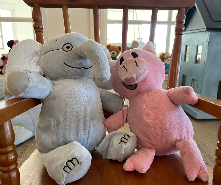 bangorlibrary's tweet photo. Happy Birthday to Mo Willems from the Bangor Public Library's Children's Department! https://t.co/zrtI5nR2Wf