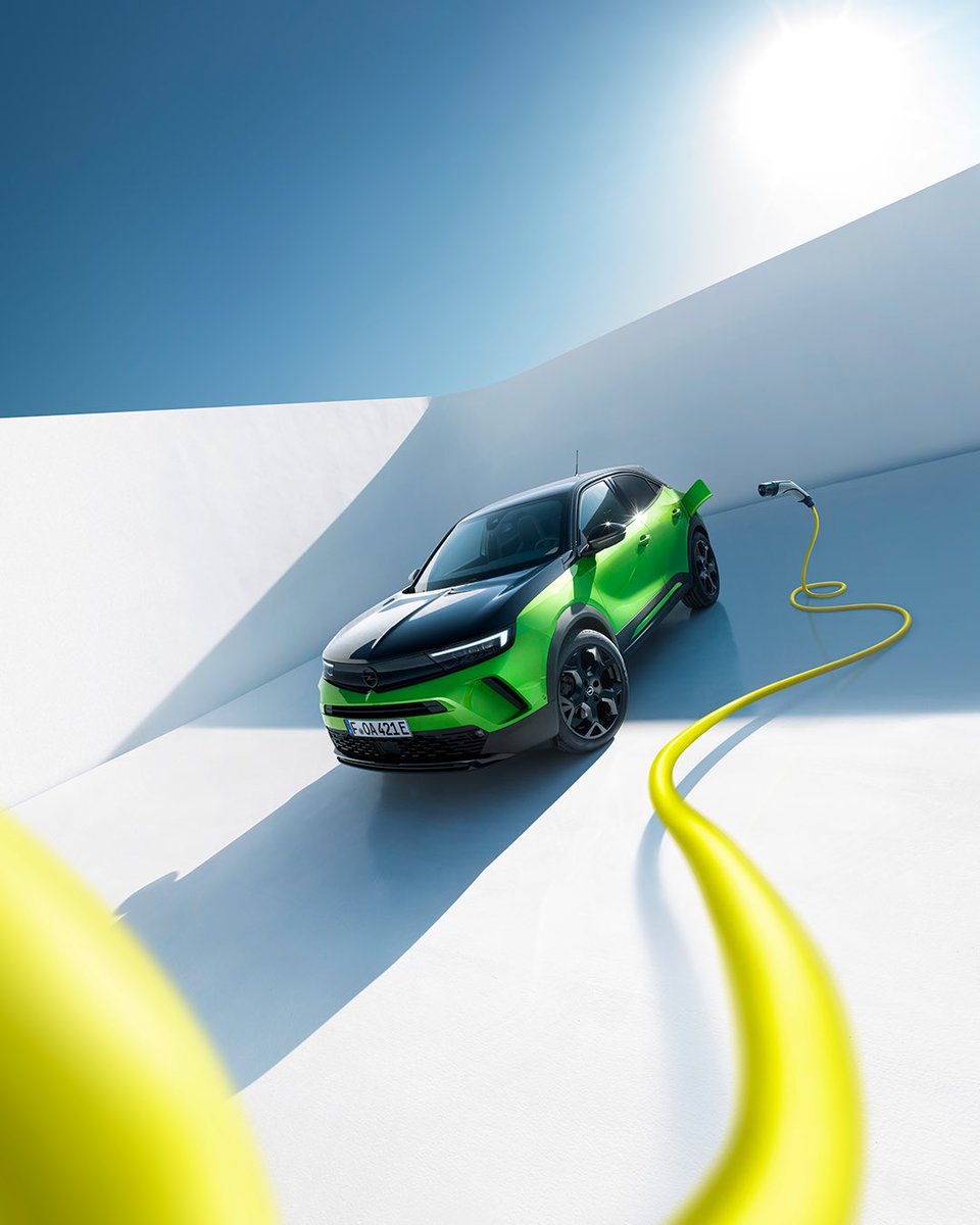 OpelTurkiye's tweet photo. Opel Mokka Elektrik ile sürüş keyfini yaşa, enerjiyi hisset!
#Opel #MokkaElektrik #GermanEnergy #EnerjisineYükseleceksin https://t.co/796C5D9R1F