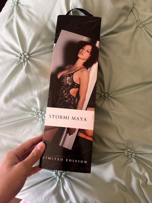 My &ldquo;Toy&rdquo; just came in the MAIL !!!! It&rsquo;s beautiful , who wants my pocket 🐈? https://t.co/vZgAdRrndF<a href="/tag/mvsales"class="tags"><span>#mvsales</span></a>