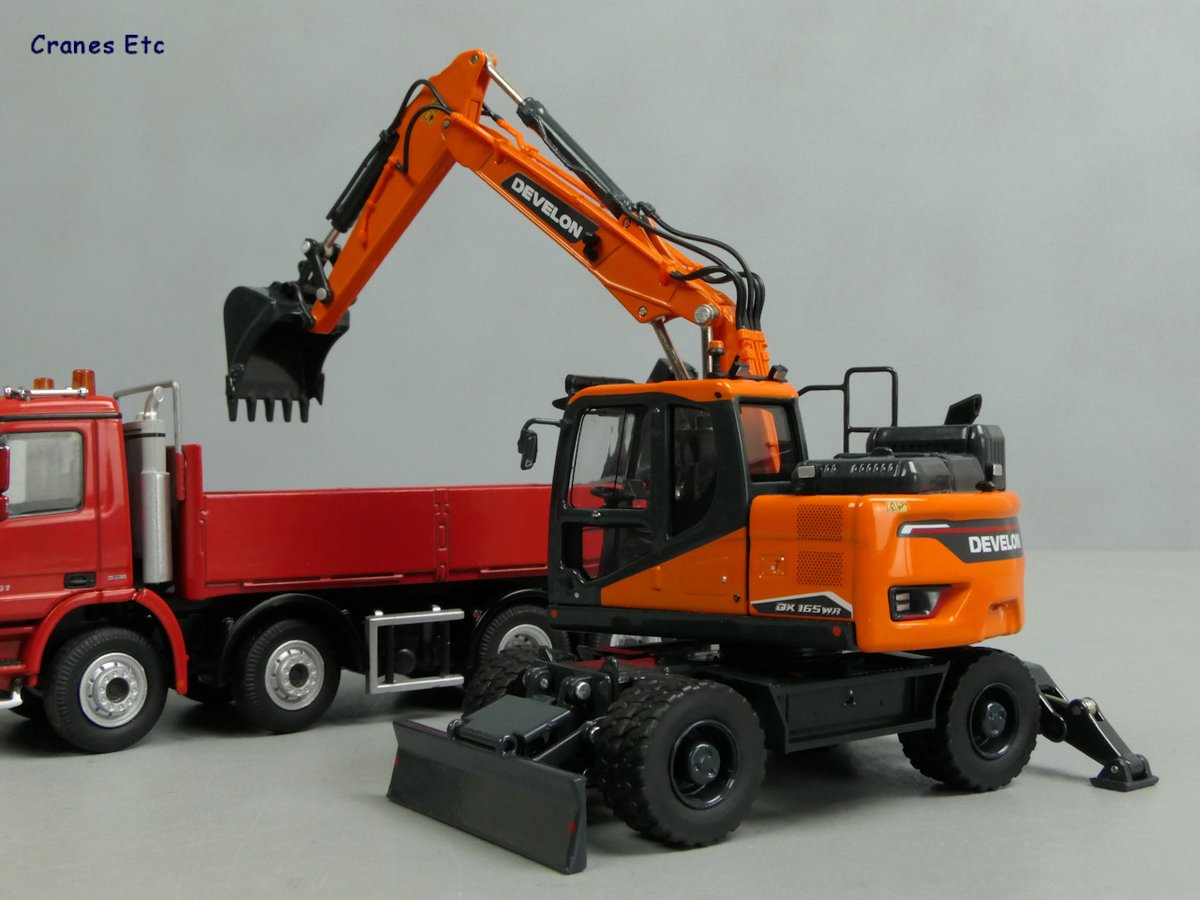 CranesEtc's tweet image. Develon DX 165 WR
See the review: CranesEtc.co.uk
#diecast #Develon
