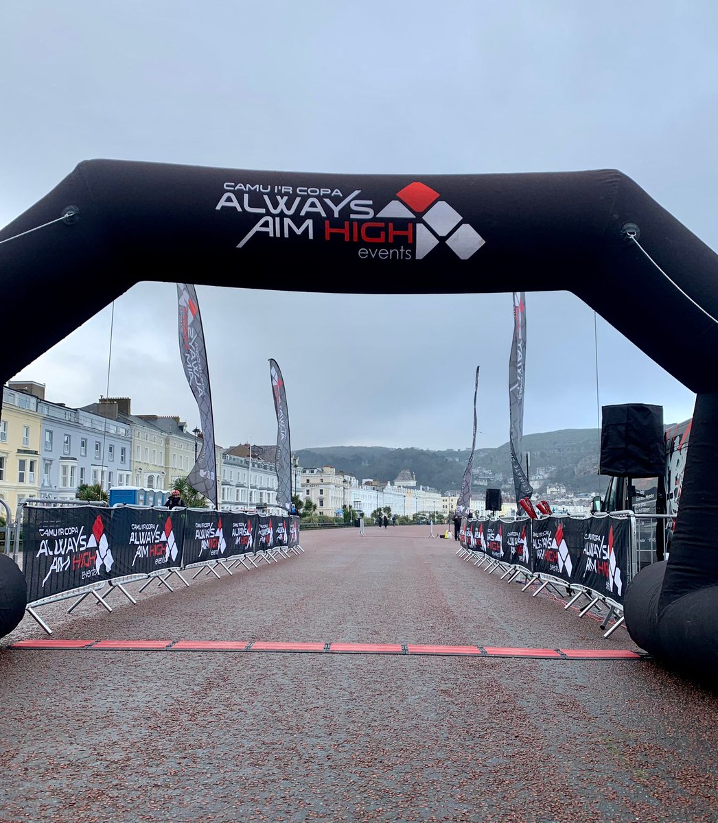 Good morning from Llandudno! 👋👋 It’s our first event of the year and we can’t wait to see you all at the start line. Don’t forget @St David’s Hospice will also be here with their 1k fun run, with all proceeds donated to their fantastic cause! 💜