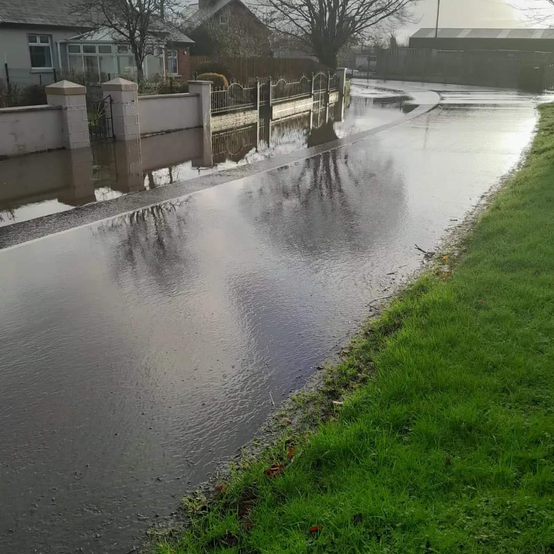Flooding at Limerick Junction, drive with caution ⚠️ Via @CllrShiner @PureRadioTipp @eoinyk @IrishRail @TipperaryLive #Tipperary