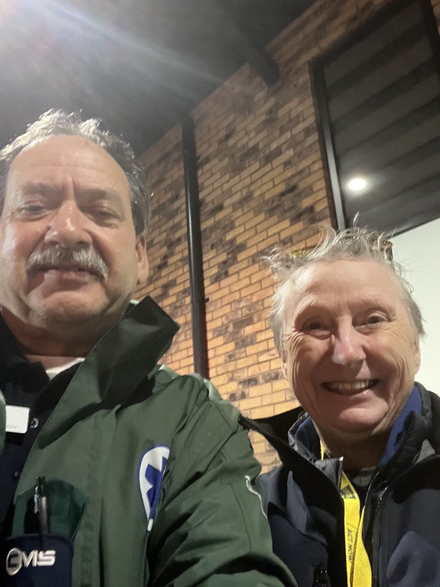 bill_barber's tweet photo. You never know who you might meet while out on shift! What a surprise to see LV075. 😀 https://t.co/TvRw0U6hg7