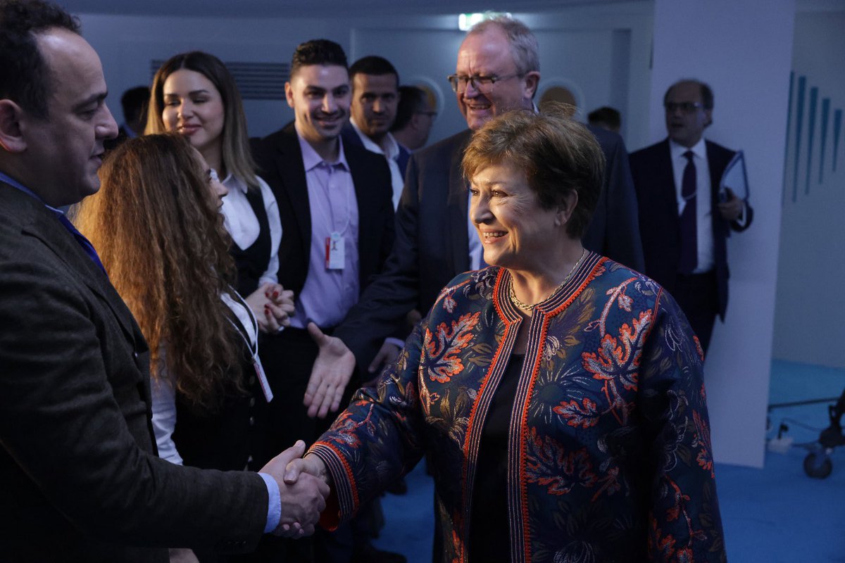 KGeorgieva's tweet photo. Thoughtful questions from a group of journalists from #MENA who participated in the IMF-organized media workshop on economic growth prospects for the region and the IMF’s engagement with countries. @WorldGovSummit https://t.co/NVuctJxnQU