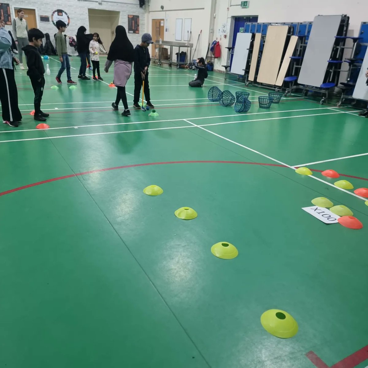 Krimmzgirls's tweet photo. Thanks The Muslim Golf Association for giving young children and girls from Bolton a safe space to learn golf. Introducing golf  can help young people develop physically, mentally and socially so it's great to see so many are benefitting from the sport. More to come soon! https://t.co/fSyE723yDm