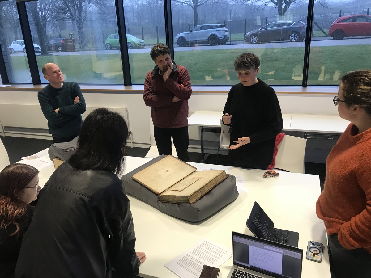 AberdeenHistory's tweet photo. ❤️Some shots from a MLitt 'roundtable' class this week, with students & @uoacollections colleagues - looking at a medieval law book, First World War diaries, and a nineteenth-century police baton.📜 📷#teachingwithcollections https://t.co/EiUxdLshzs