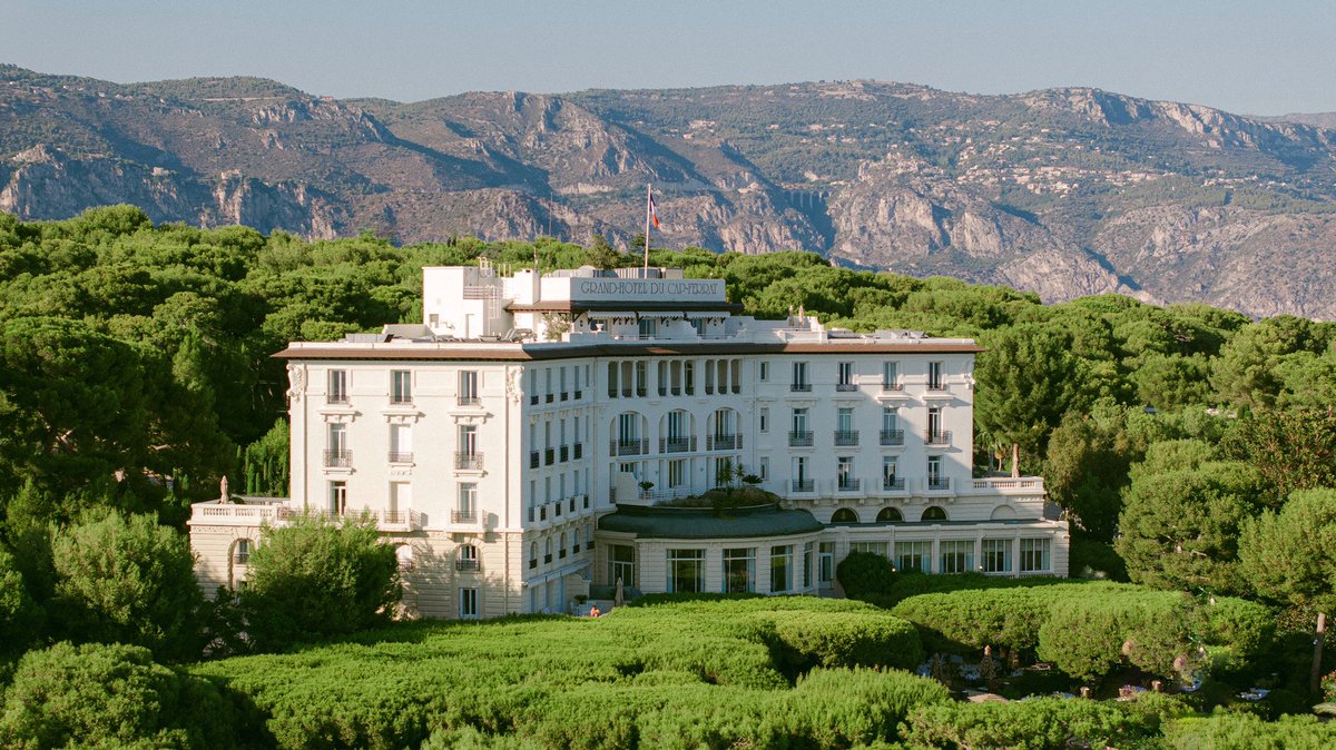 FSCapFerrat's tweet image. Destination Cap-Ferrat. 💫
Reopening of your French Riviera address on March 1st, 2024. 💙