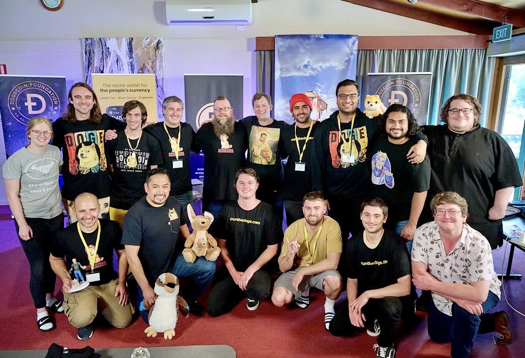 inevitable360's tweet image. Dogecoin Foundation (@DogecoinFdn) first Hackathon in 2022 were I coded ShibeShip.com Marketplace 😅
One of the best times I had with everyone 😁