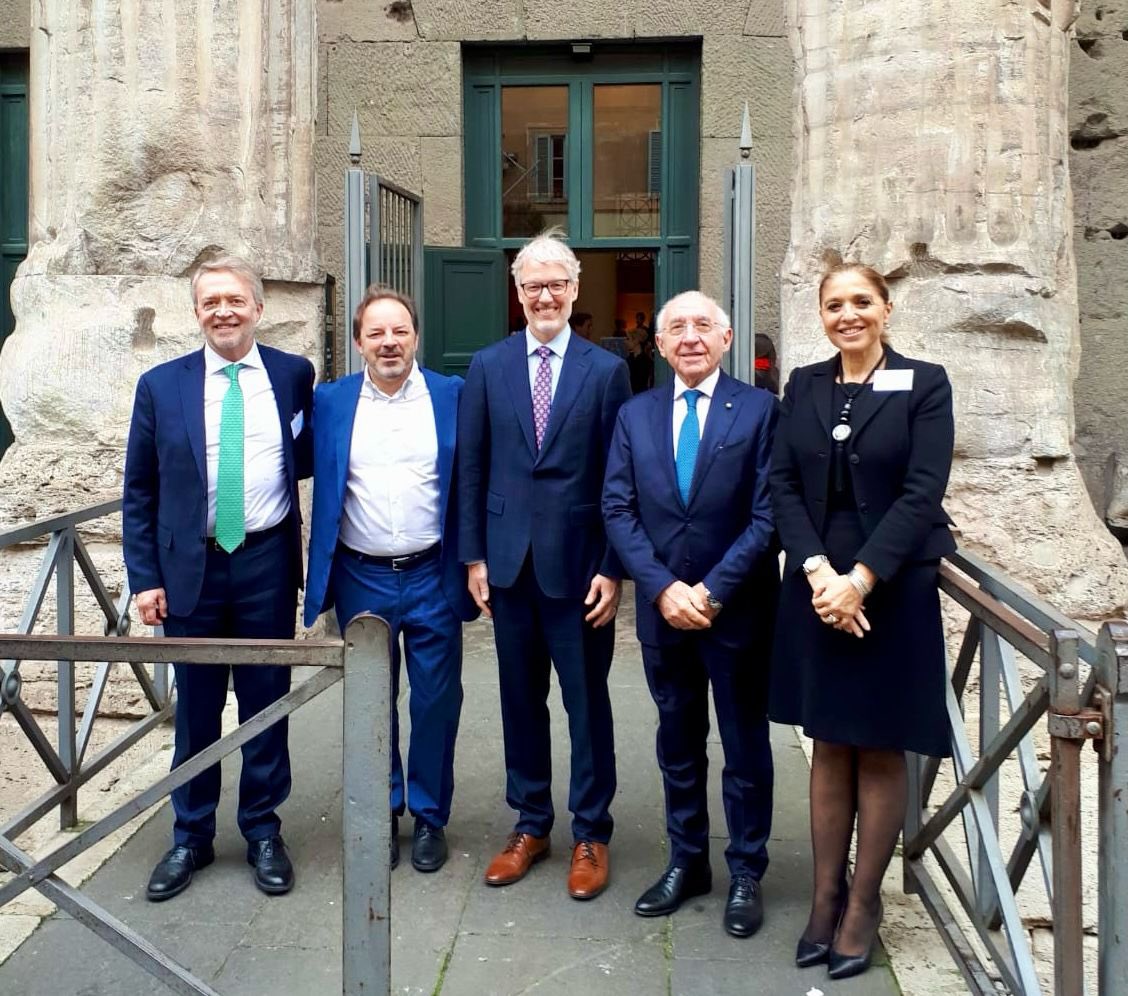 Garante Privacy (@gpdp_it) on Twitter photo Regolamentazione e sfide future dell’#IntelligenzaArtificiale sono stati i temi dell’incontro di alto livello, organizzato venerdì a Roma, dal #GarantePrivacy e dal <a href="/PrivSymposium/">Privacy Symposium</a> gpdp.it/home/docweb/-/… Regolamentazione e sfide future dell’#IntelligenzaArtificiale sono stati i temi dell’incontro di alto livello, organizzato venerdì a Roma, dal #GarantePrivacy e dal <a href="/PrivSymposium/">Privacy Symposium</a> gpdp.it/home/docweb/-/…