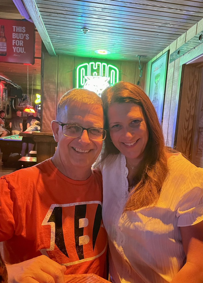heisel_scott's tweet photo. Happy birthday to the love of my life my wonderful, beautiful wife. I love the way she faces, and takes on the challenges of life. With such strength, tenacity, intelligence and compassion. She is truly one of a kind. An inspiration to all who know her especially her family. https://t.co/E3j8u4kEbM