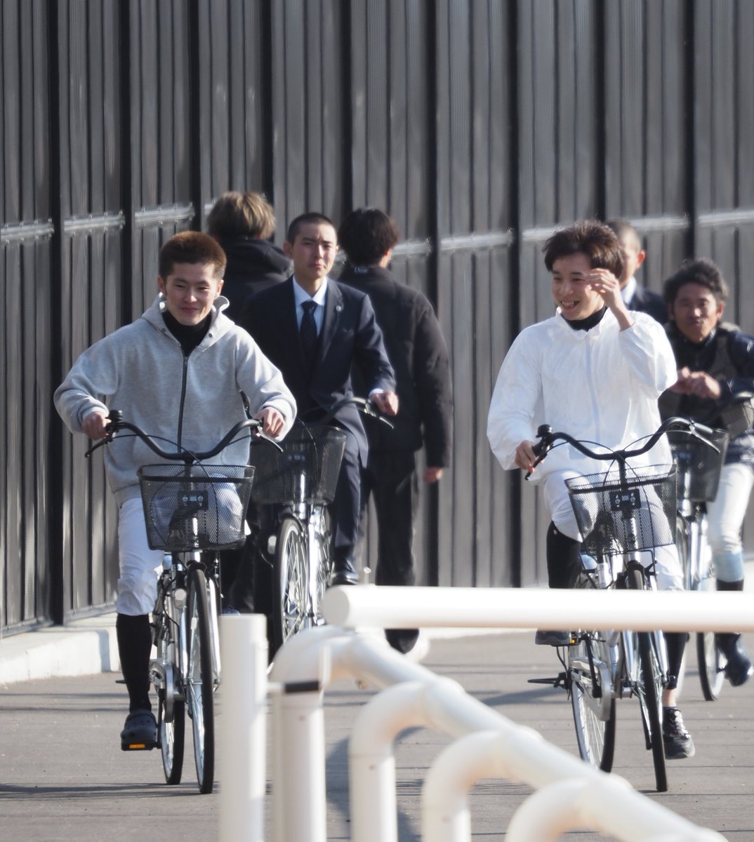 【馬じゃなくて自転車に乗る騎手シリーズ】
西村淳也騎手
団野大成騎手