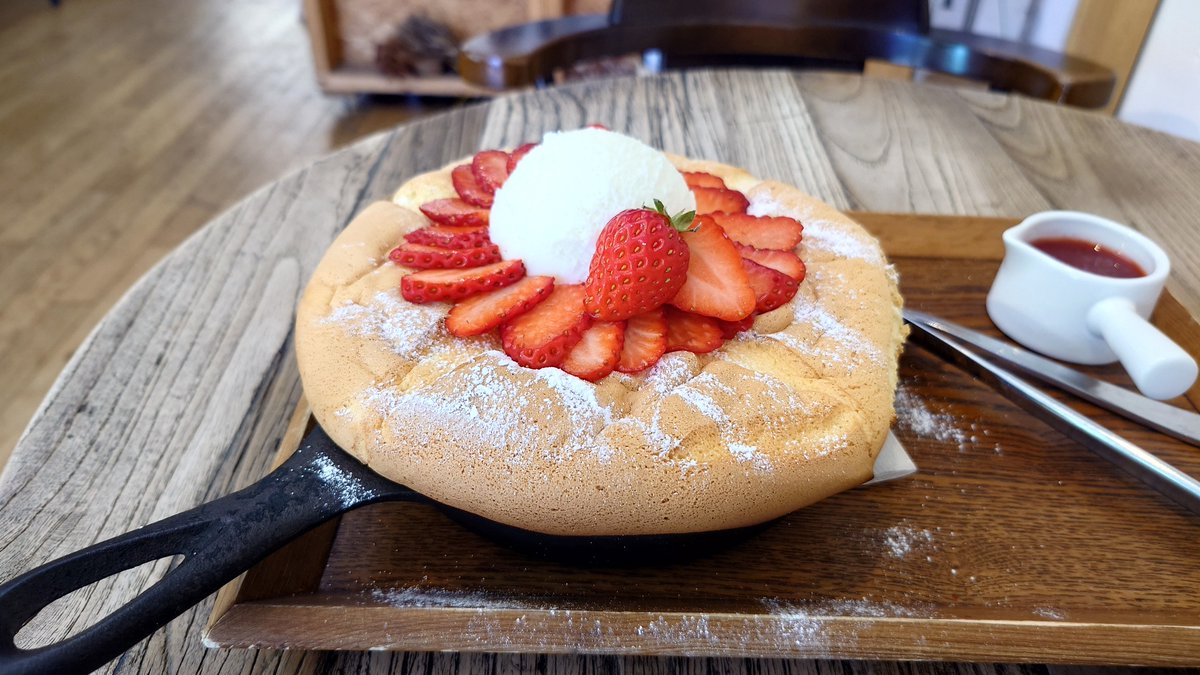 l_white17's tweet photo. #ひばりヶ丘 #コンマコーヒー #カフェ #東京カフェ #カフェ巡り #スイーツ #グルメ #東京グルメ #アイス #アイスクリーム #フルーツ #パンケーキ #カステラパンケーキ #いちご #イチゴ #苺 #ストロベリー #いちごスイーツ #苺スイーツ #commacoffee #strawberry #pancake

■https://t.co/2sGzWDCO9q https://t.co/Abqcu4dwXg