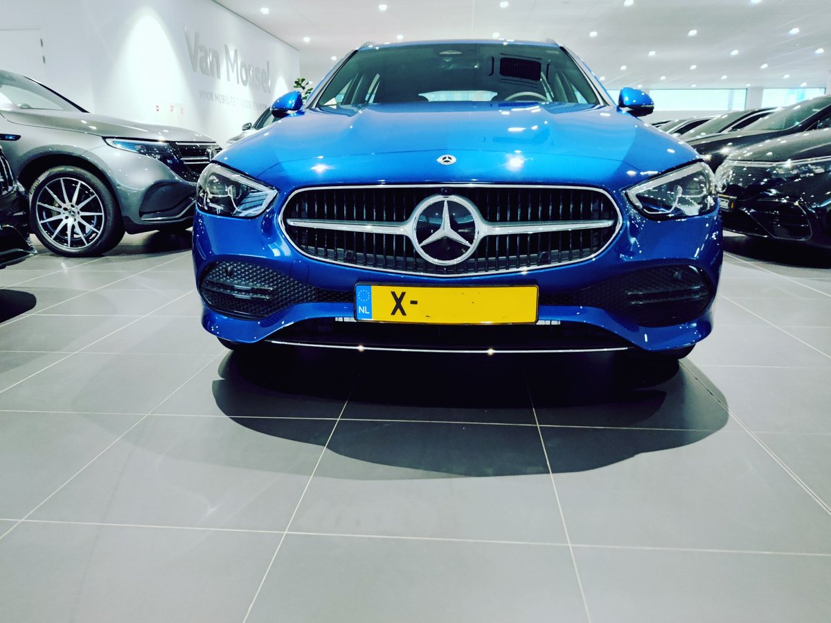 ddoomen's tweet photo. My new ride for the coming 4 years #mercedes #cclass #c300e #estate #spectralblue #phev #plugin #mbux #avantgarde #luxuryline https://t.co/A2FUYlgd8G