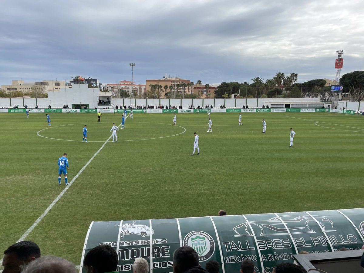 EscobarArenas's tweet photo. Partidazo @JTorremolinosCF - @AcademiaUDA https://t.co/h2jhuc7HNF