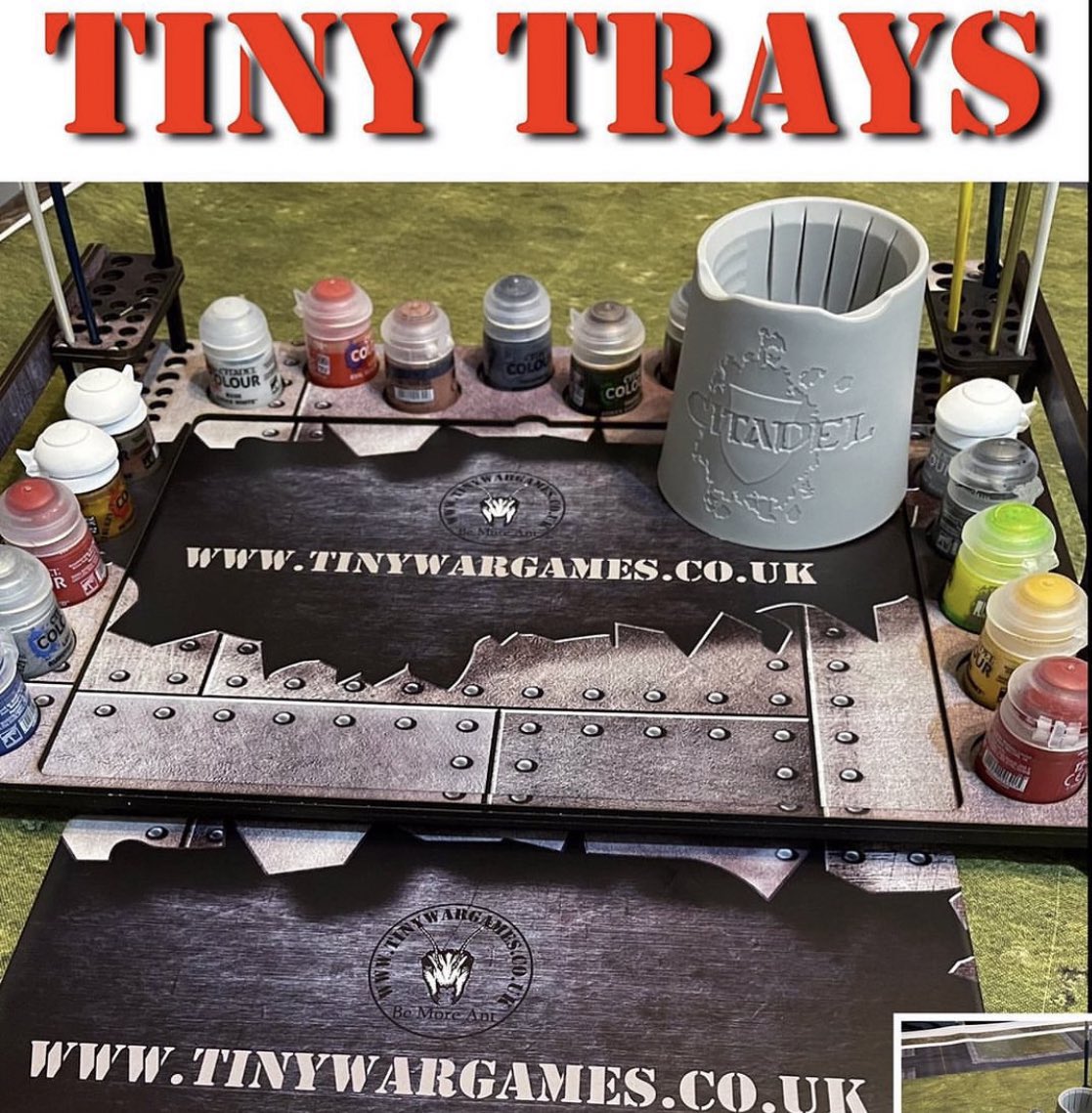 Giveaway 8pm tonight ! Win your own TinyTray painting station! #repost #follow #win #miniaturepainting #WarhammerArt #tabletop