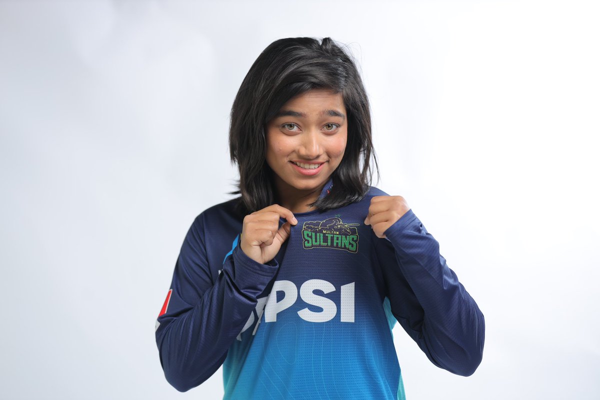 𝙂𝙤𝙤𝙤𝙤𝙤𝙙 𝙡𝙤𝙤𝙠𝙞𝙣’ 👌 

MS Ambassadors <a href="/OtisKhan63/">Otis Khan</a> &amp; <a href="/imfatimasana/">Fatima Sana Khan</a> are rocking the Urban Blues Away &amp; Home Kit 🤩💙

#HBLPSL9 l #SultanSupremacy