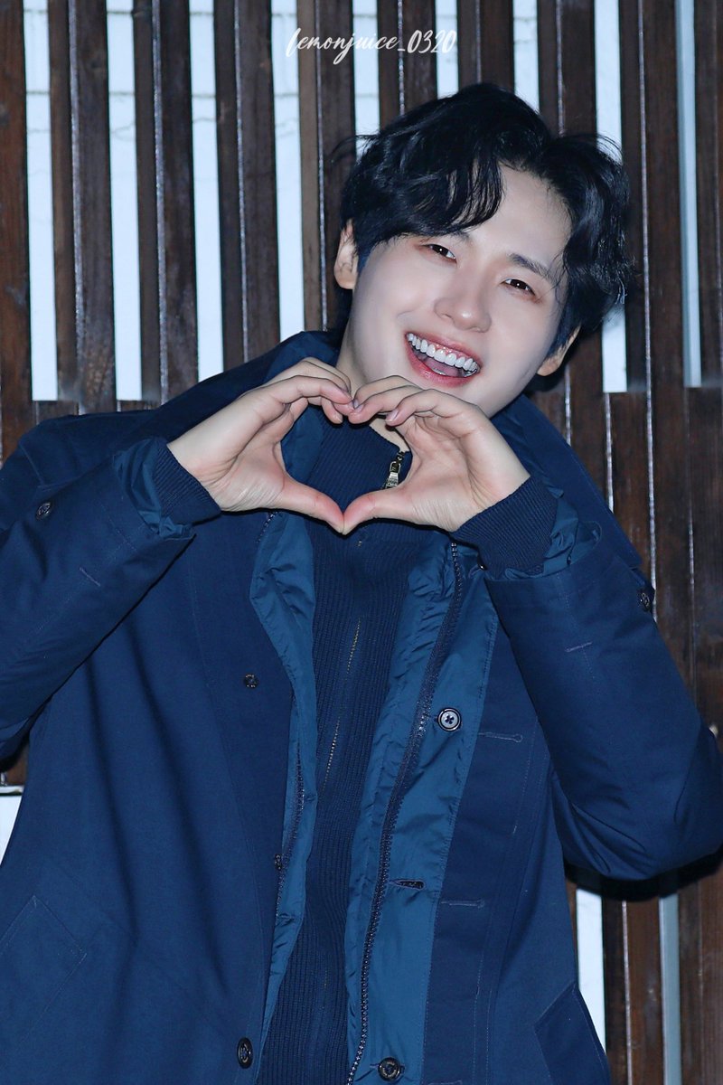 lemonjuice_0320's tweet photo. 【240211】  찬란하고찬란한 퇴근길

#B1A4 #신우 #CNU @B1A4_CNU https://t.co/tBWS2X5rVa