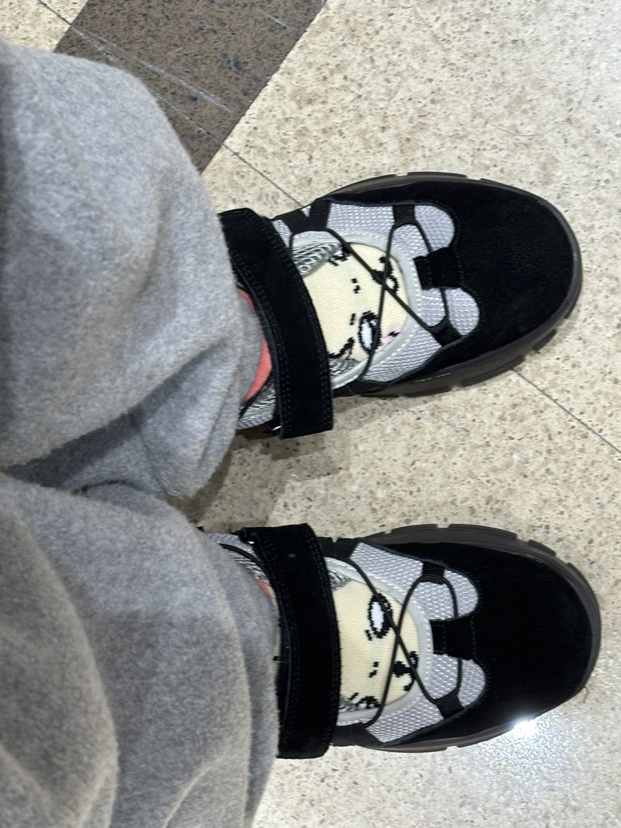 realifeishapp1's tweet photo. 가둬버림 https://t.co/PWoAzEzdGU