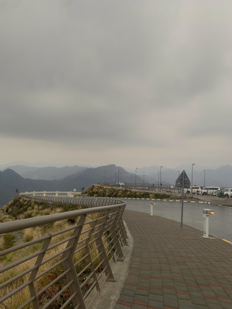 pranjal_2005's tweet photo. I love this weather 🤍🌧️
#weather 
#RainyDay 
#cloudy 
#BCM112 https://t.co/QNWgBExqhn