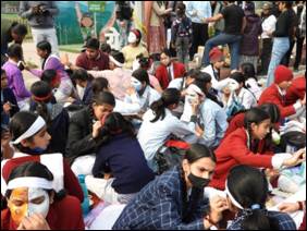 Over 2,500 school and college students participate at LiFE (Lifestyle for Environment) themed exhibition and activities at India Gate Read here: pib.gov.in/PressReleseDet…